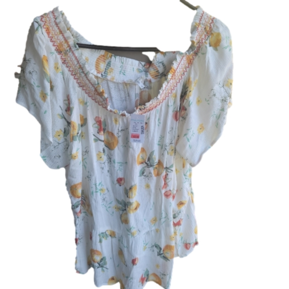 Maurice's nwot pattern blouse size large 3 for $12